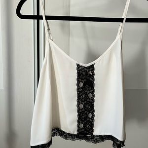 !LAST CHANCE! Forever 21 White and Black Lace Blouse